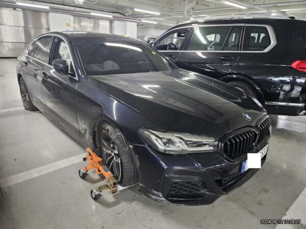 BMW 520i — 2023 model