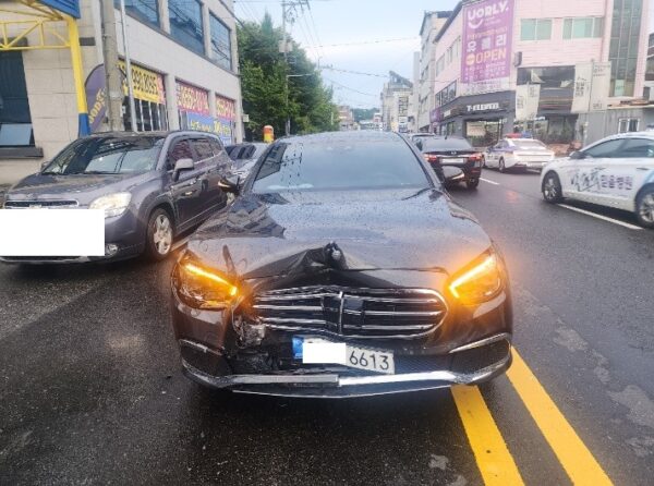 Mercedes-Benz E300 e 4MATIC — 2021 model
