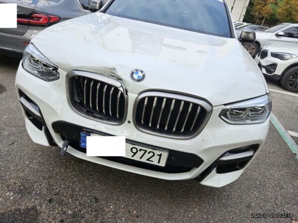 BMW X4 M40i — 2021 model