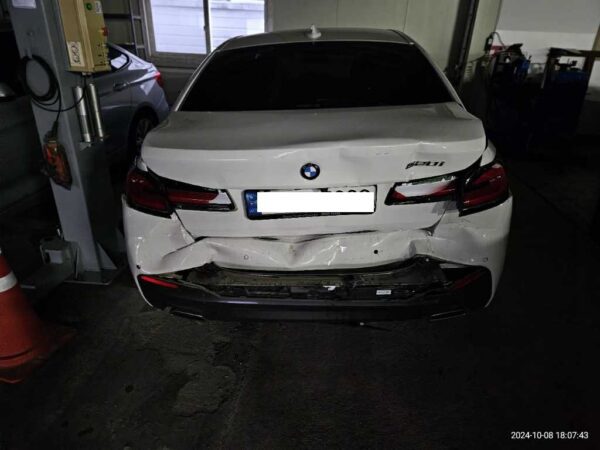 BMW 520i — 2022 model