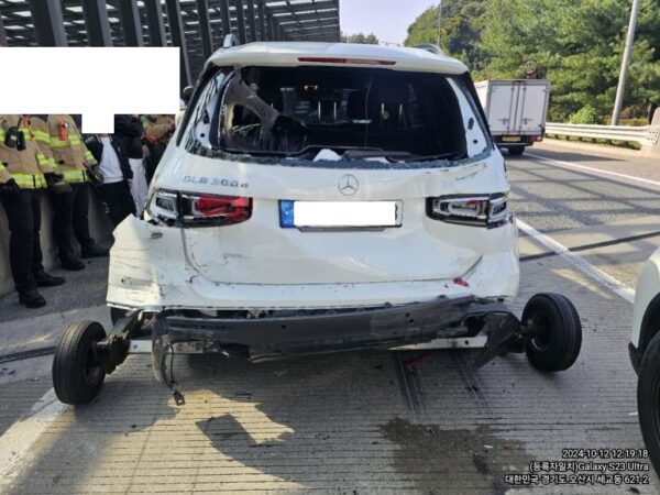 Mercedes-Benz GLB200 d model 2023