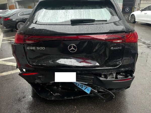 MercedesBenz EQE500 4MATIC SUV 2023 model