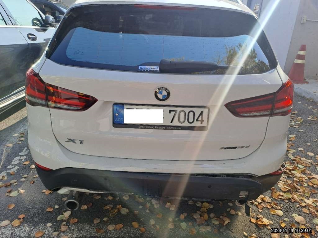 BMW X1 xDrive18d — photo 1 of 5
