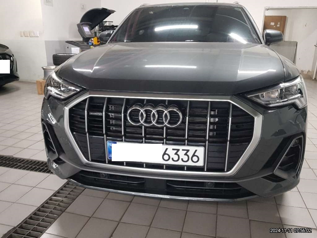 Audi Q3 40 TFSI quattro — photo 1 of 5