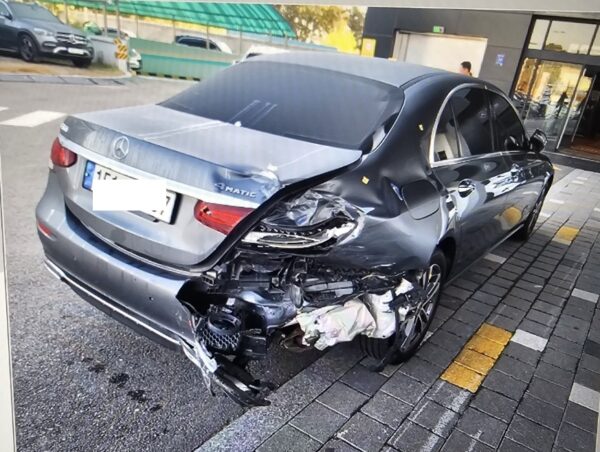 Mercedes-Benz E350 4MATIC