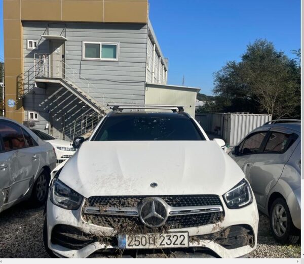 Mercedes-Benz GLC300 4MATIC