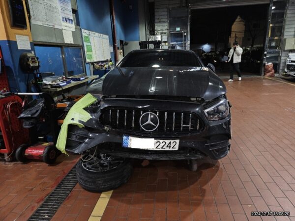 Mercedes-BenzE220d 4MATIC