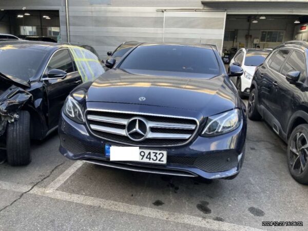E300