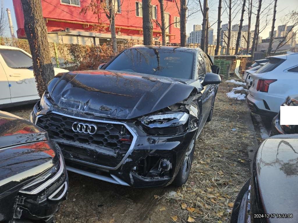 Audi Q5 40 TDI quattro — photo 1 of 5