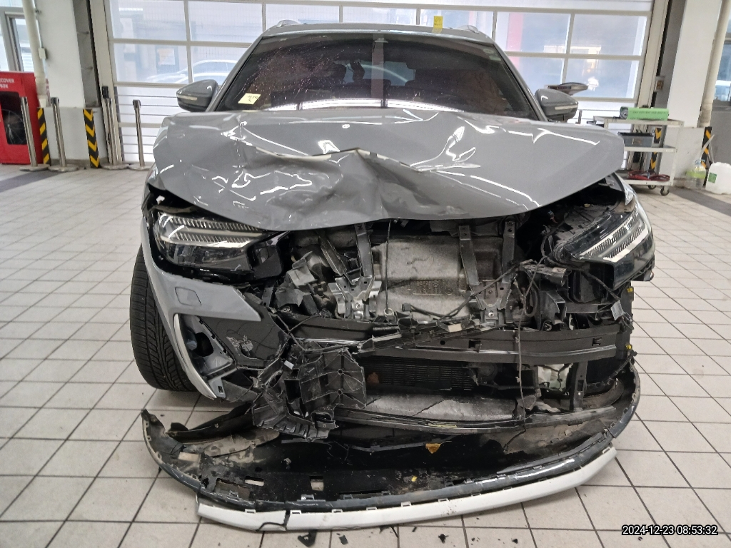 Audi Q4 e-tron 40 — photo 1 of 5