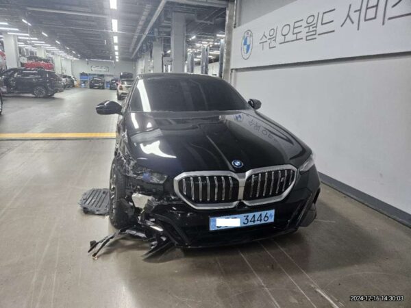 BMW i5 eDrive40