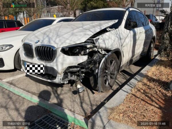 BMW X4 xDrive 20i model 2021