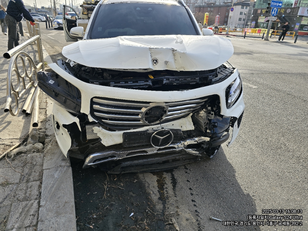 Mercedes-Benz GLB200 d — photo 1 of 5