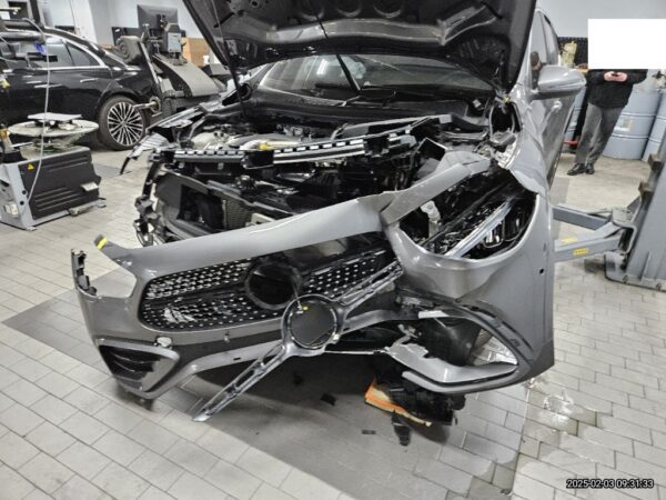 Mercedes-Benz GLA 250 4MATIC