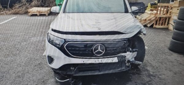 Mercedes-Benz EQB300 4MATIC