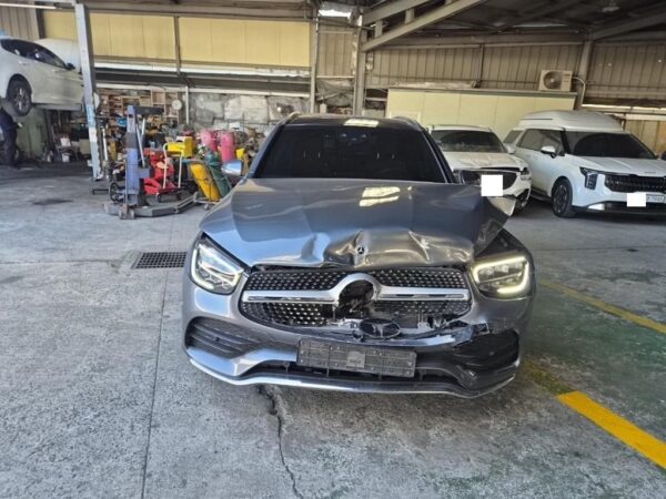 Mercedes-Benz GLC300 4MATIC