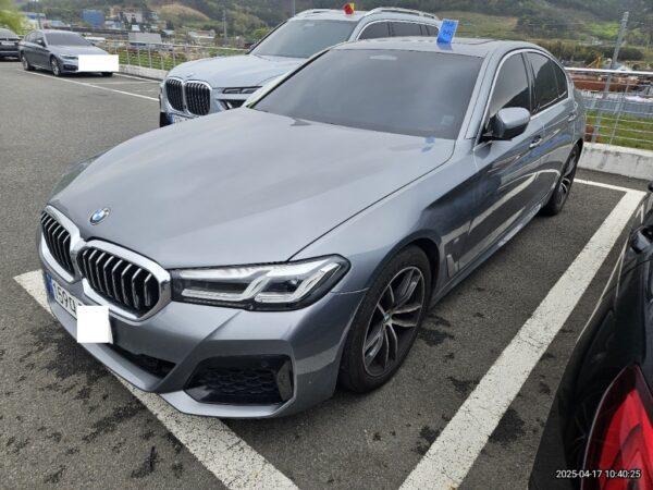 BMW 520i