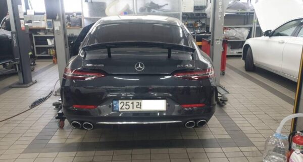 MercedesAMG GT43 4MATIC +