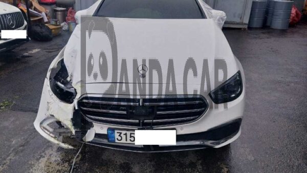 MercedesBenz E300 e 4MATIC