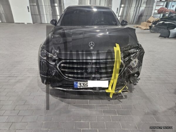 MercedesBenz E 300 4MATIC