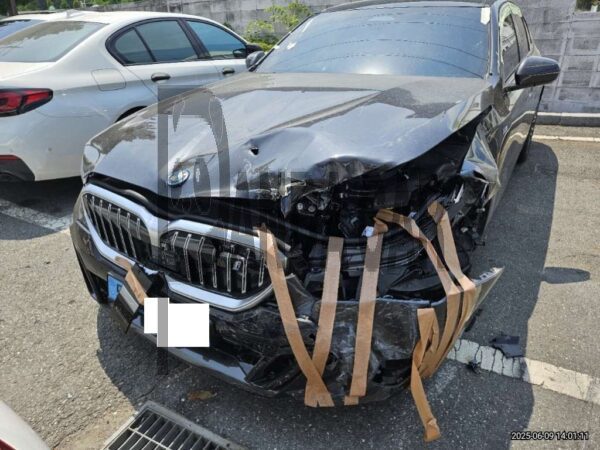 BMW i5 eDrive40