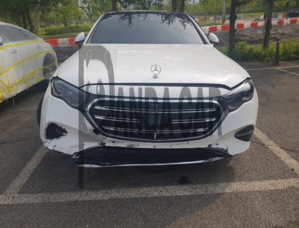 Mercedes-Benz E 300 4MATIC