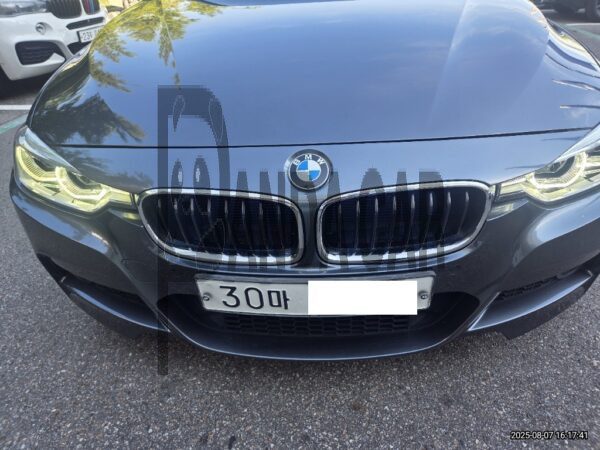 BMW 320i