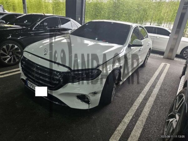 MercedesBenz E 300 4MATIC
