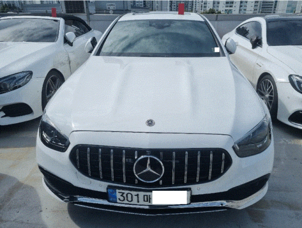 MercedesBenz E350 4MATIC