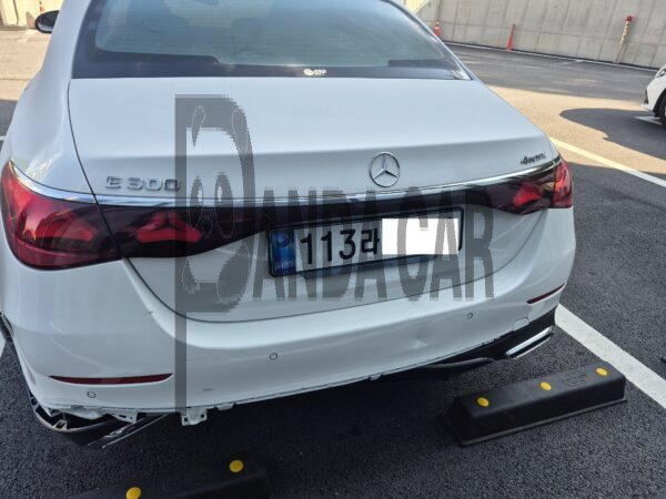 Mercedes-Benz E 300 4MATIC