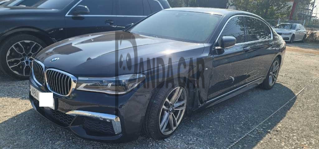 BMW 740Li xDrive — photo 1 of 4