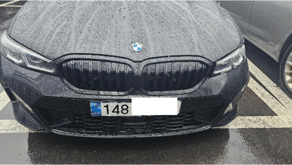 BMW 320i
