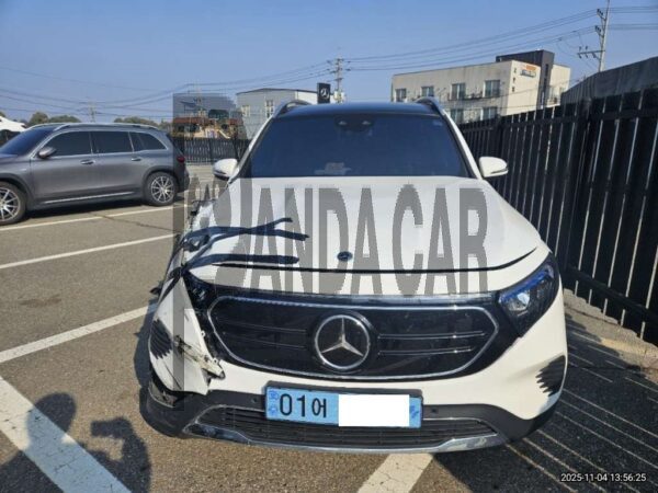 Mercedes-Benz EQB300 4MATIC