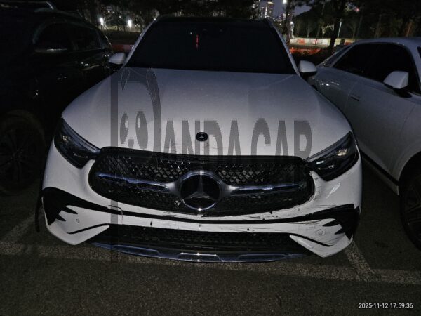 Mercedes-Benz GLC300 4MATIC