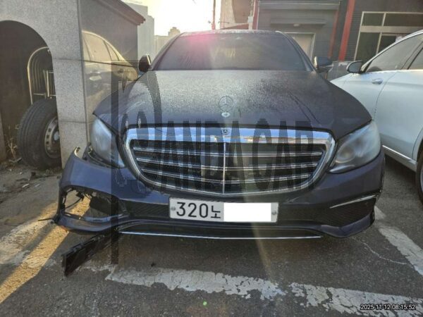 Mercedes-Benz E 300 4MATIC