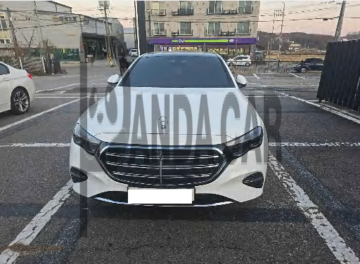 Mercedes-Benz E 300 4MATIC