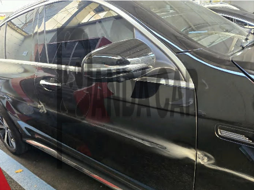 Mercedes-Benz EQC 400 4MATIC — photo 1 of 3