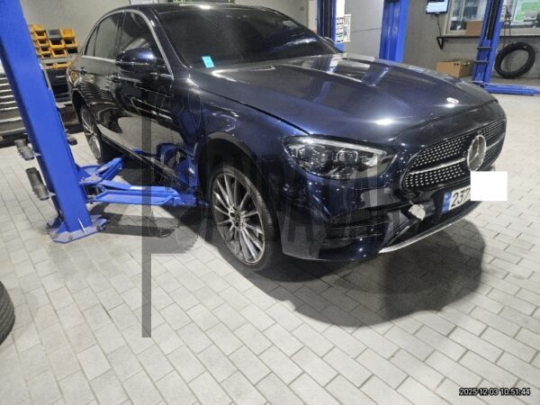 Mercedes-Benz E350 4MATIC