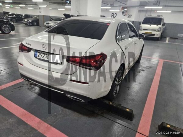 Mercedes-Benz A220 Sedan