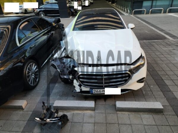 MercedesBenz E 300 4MATIC