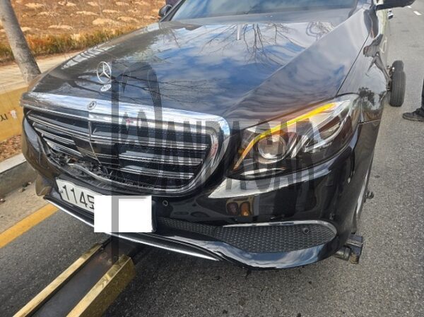 MercedesBenz E 300 4MATIC