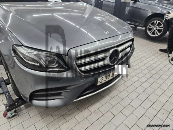 Mercedes-Benz E 300 4MATIC