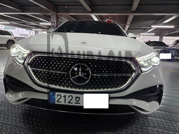 MercedesBenz E 300 4MATIC