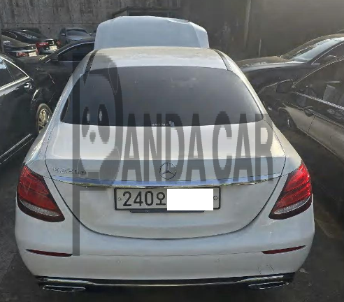 Mercedes-Benz E220 d