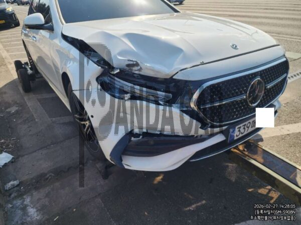 Mercedes-Benz E 300 4MATIC