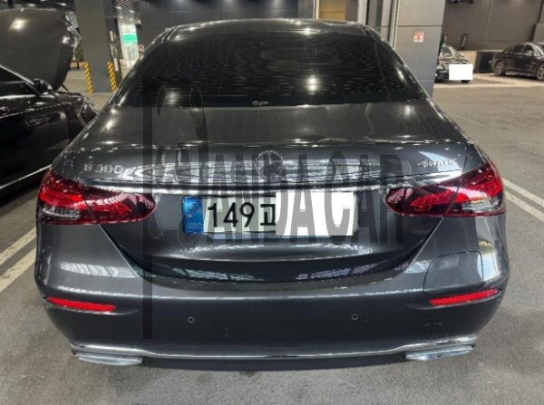 Mercedes-Benz E300 e 4MATIC