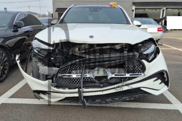 Mercedes-Benz GLC300 4MATIC