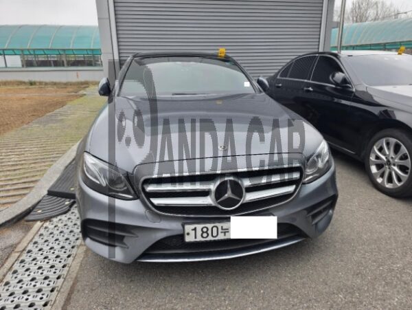 Mercedes-Benz E350 4Matic