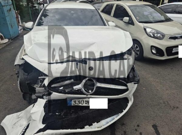 Mercedes-Benz A220 Sedan