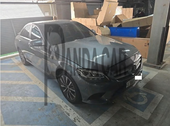 Mercedes-Benz C200